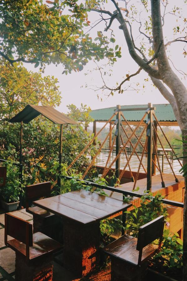 Amazonika Boutique Resort Arpora Exterior foto